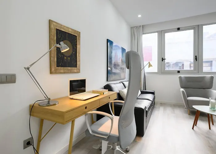 Stylish Near Old Town