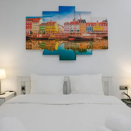 Stylish Near Old Town Daire *